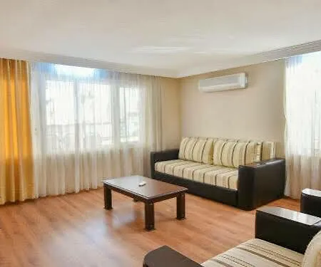 阿伊姆瑞利套房酒店 4*